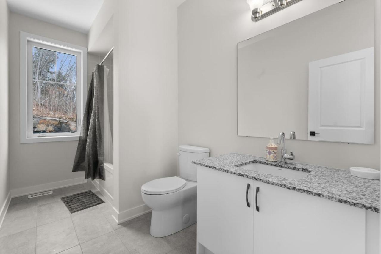 הנטסוויל Muskoka Retreat Stunning Hilltop Views מראה חיצוני תמונה