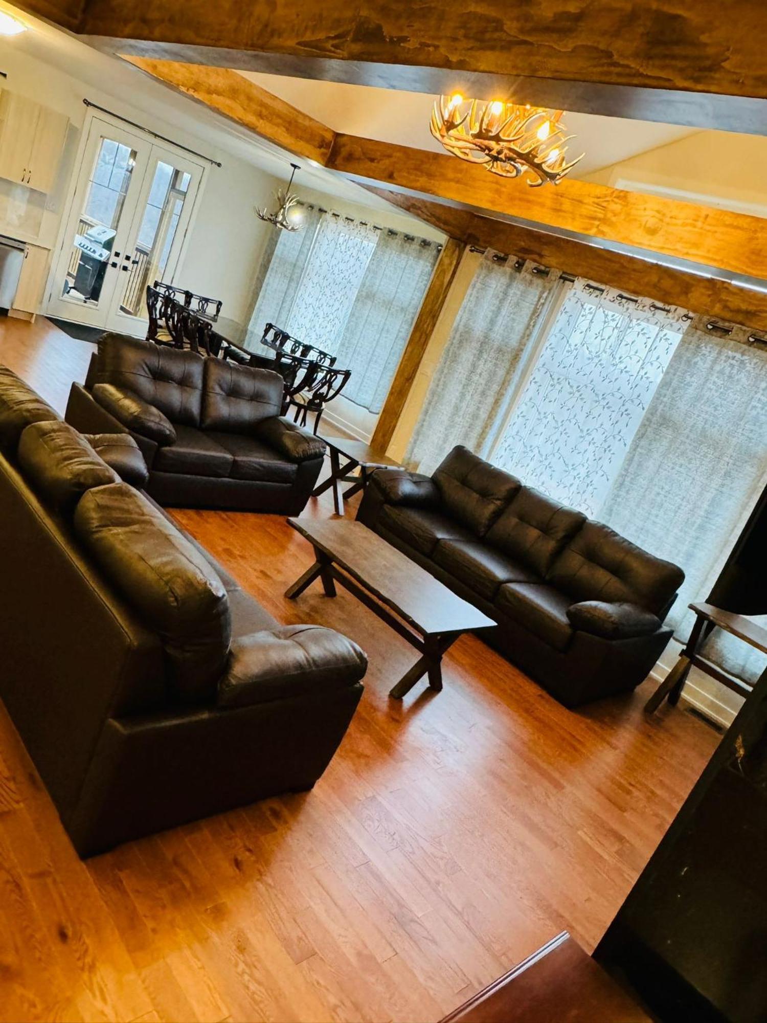 הנטסוויל Muskoka Retreat Stunning Hilltop Views מראה חיצוני תמונה